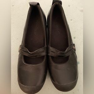 Merrell Plaza Bandeau black leather comfort shoe. Size 9.5 women’s, euro 40.5